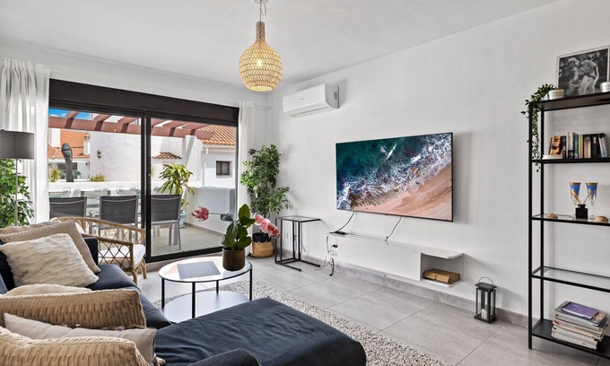 Nueva Andalucia Apartamento | Casa Vida - Stylish 3-bed near Puerto Banus!