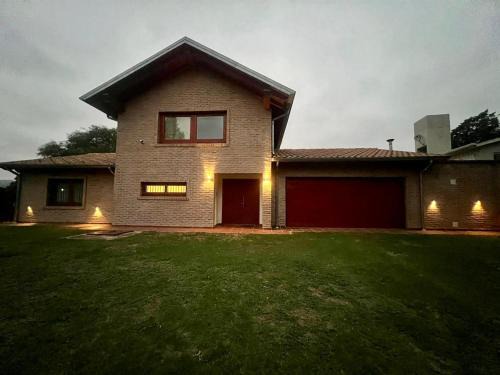 Yocsina Villa | CASA VILLA LAGO AZUL CARLOS PAZ
