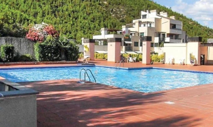 Varazze Apartamento | Casa Viola with shared pool sea view - Happy Rentals