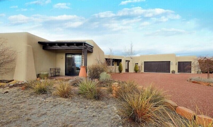 Santa Fe Casa | Casa Vista Campanas | Luxury Santa Fe Retreat