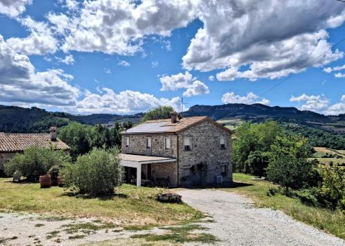 San Leo Casa | Casa Vitiolo