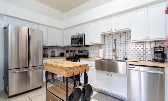 Santa Fe Casa | Casa Vuelta | Pet Friendly + Fenced-In Yard & Near Country Club!