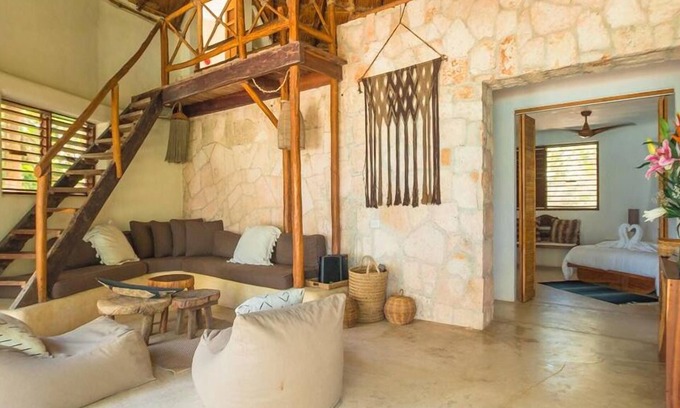 Zona Hotelera Otro | Casa Zaba, una villa frente al mar en Tulum