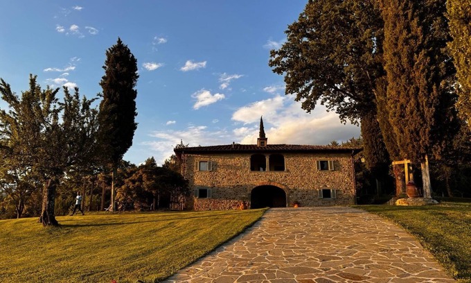 Bibbiena Villa | Casale Chiesina Villa en la Toscana para USO EXCLUSIVO del huésped.