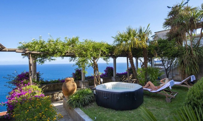 Praiano Chalet De Esquí | Casale Fralisa - Maravillosa terraza y jardín