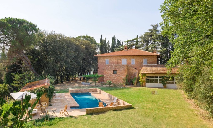 Po' Bandino Casa | Casale il Rondò, entire property with pool, private park, Città della Pieve