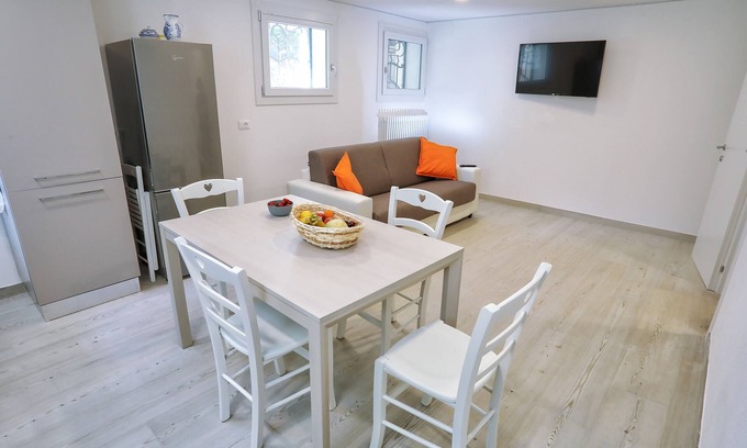 Santa Maria in Stelle Apartamento | CasaLella - Un antiguo taller familiar que ha sido completamente restaurado.