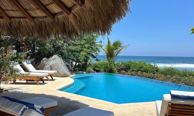 Troncones Casa | Casamar, beach front estate on Troncones Point