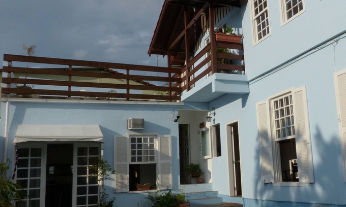 Costeira do Pirajubae Casa | Casario Estilo Açoriano para grupos o familia