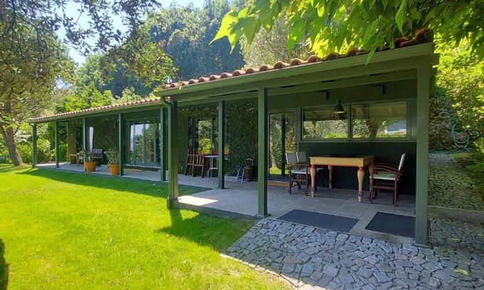 Portela Chalet De Esquí | Casas da Tapada Briteiros Casa dos Ficos