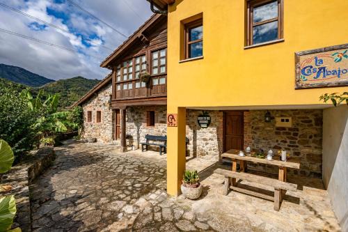 Penamellera Baja Casa | Casas de Para Casa de Abajo