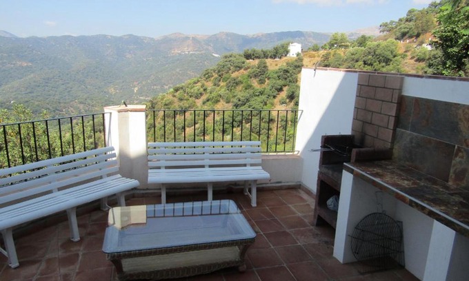Genalguacil Casa | Casas Rurales Jardines del Visir