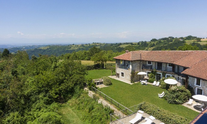 Murazzano Cabaña | Cascina Adami