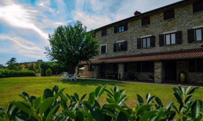 Casaleggio Boiro Cama Y Desayuno | Cascina il gelso