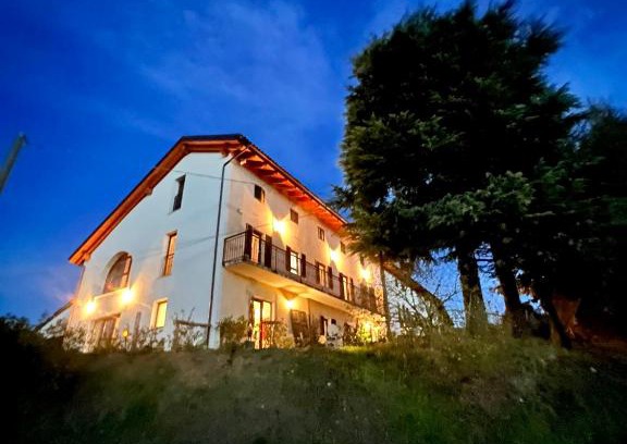 Rocchetta Palafea Cama Y Desayuno | Cascina Malinverni