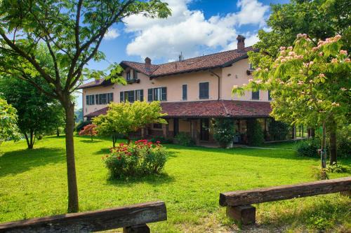 Cellarengo Casa | Cascina Papa Mora