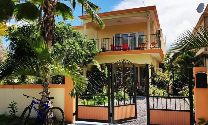 Beau Champ Casa | Case Latanier