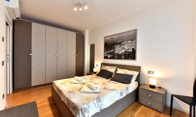 Cernusco sul Naviglio Apartamento | CaseOspitali - Casa Kikka, elegante appartamento con balcone in nuovo condominio per 4