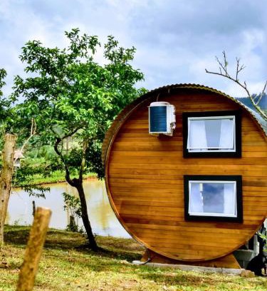 Doutor Pedrinho Cabina | Casinha do Pomar
