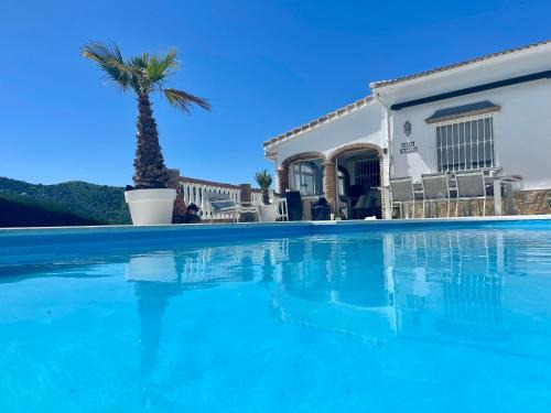 Vinuela Cama Y Desayuno | Casira, casitas en kamers, Viñuela, Andalucía