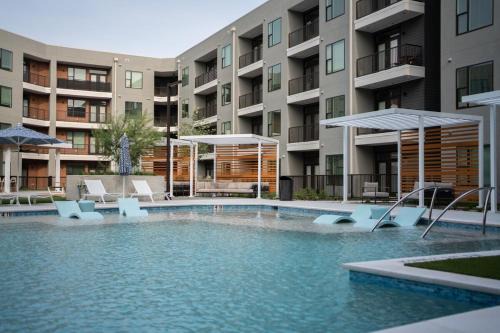 McNeil Apartamento | Casita Cactus Pool - Near Q2, Domain & Parks