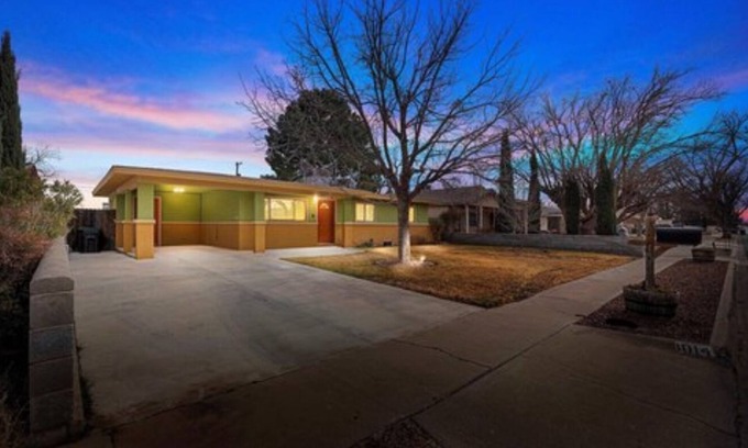 Carlsbad Casa | Casita Del Sol - Your home away from home in the heart of the Permian Basin.