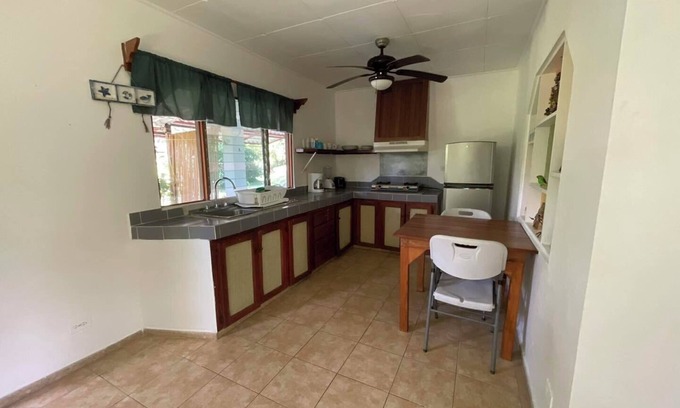 Ciudad Cortes Cabina | Casita Familiar Blue, apto para tus mascotas. Totalmente rodeado de naturaleza..