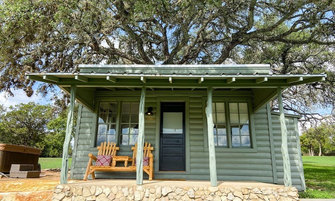 Ingram Cabina | Casita l Pool l Hot tub l River l Lake l Firepit