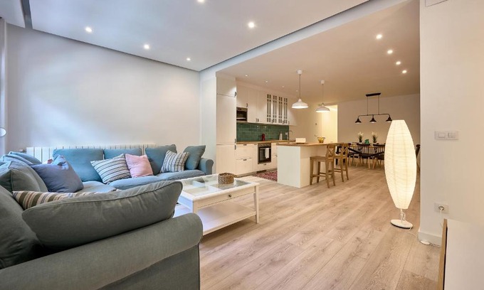 Logrono Apartamento | Casita Mela - Apt. p/8 pax con terraza en Logroño