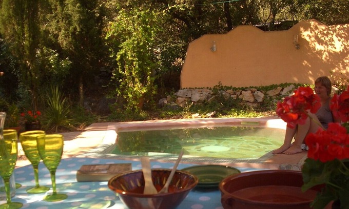 Zafarraya Cabaña | Casita con vistas a la montaña, jacuzzi y piscina