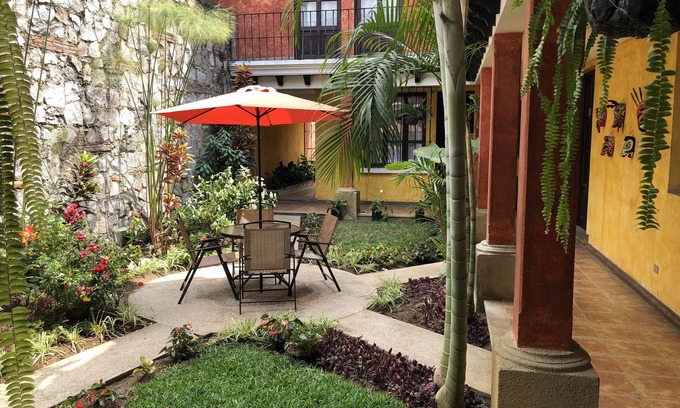 Antigua Guatemala Hotel | Casona del Conquistador