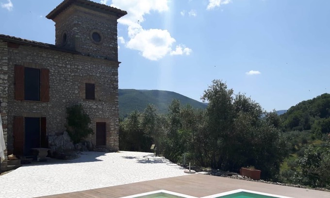 Casperia Casa | Casperia: 'La Palombara di Casperia', maravillosa casa de campo de piedra con piscina panorámica