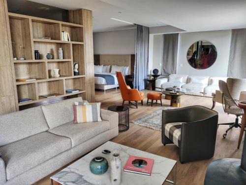 Antiguo Country Apartamento | Cassa Luxury Homes