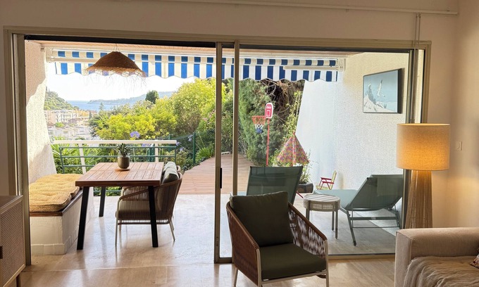 Le Suquet Apartamento | Cassis Superbe Appartement Rénové Avec Terrasse vue mer 5 mn du Centre Cassis