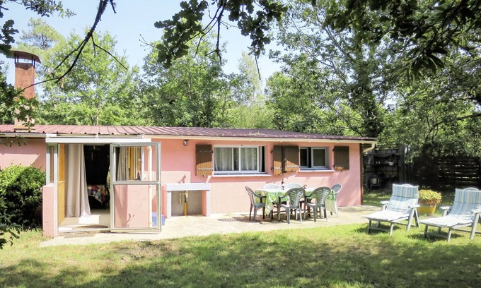 Gaillan-en-Medoc Casa | Castagney by Interhome