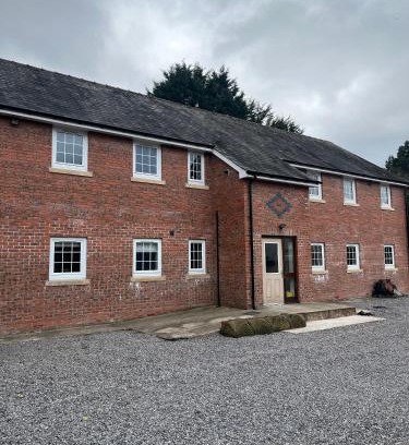 Caerphilly Casa | Castell Cottages Central with Parking