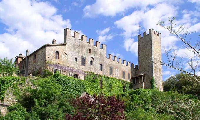 Castelnuovo Berardenga Otro | Castello di Montalto - Torre del Vescovo