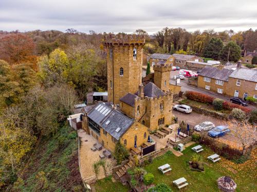 Sibford Gower Hotel | Castle At Edgehill