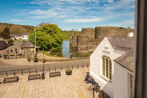 Beaumaris Casa | Castle Court