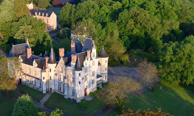 Noyant-de-Touraine Otro | Castillo en Touraine, Castillo en Valle del Loira