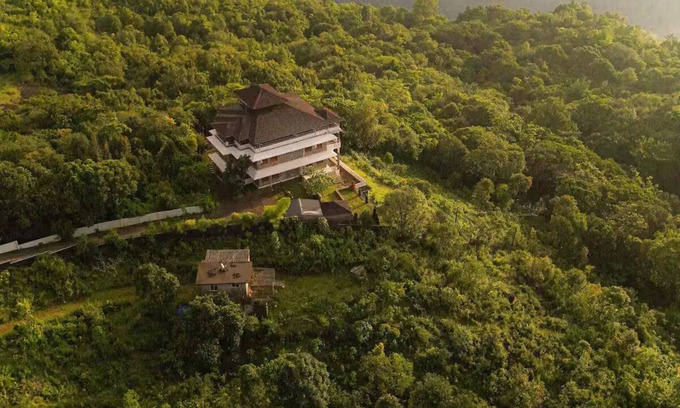 Vagamon Casa | Castle of Stones