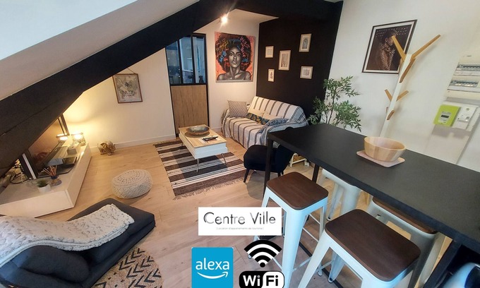 Lourdes Apartamento | 💢 Castle view 💢Hyper Center 💢 WIFI 💢 Renovated💢AIR CONDITIONING / AC