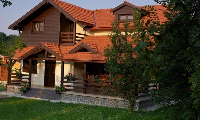 Cornu de Jos Casa | Casuta cu prieteni
