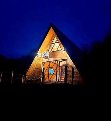 Blajeni Chalet De Esquí | Casuta dintre nuci