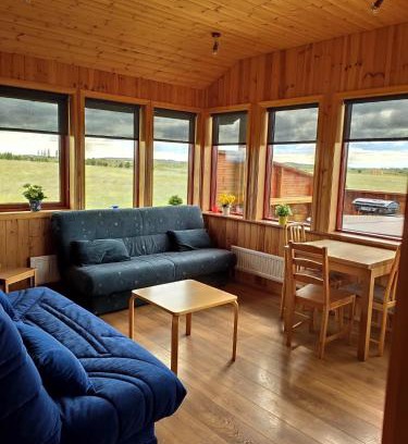 Hraunvellir Casa | CAT LOVERS ONLY! Bright and Peaceful Cabin with Views & Hot Tub