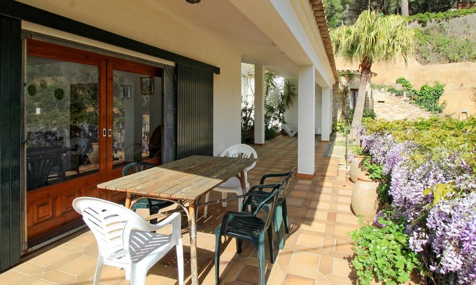 Sa Riera Casa | Catalonia by Interhome