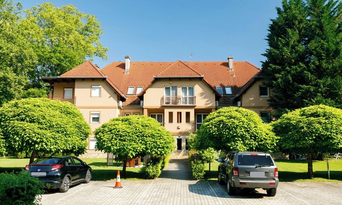 Balatonfoldvar Apartamento | Catalpa by Interhome