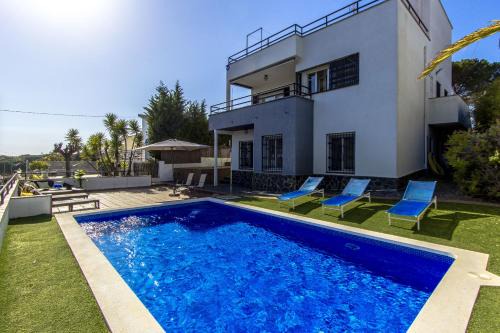 El Farell Villa | Catalunya Casas Beautiful Villa in Sant Pol de Mar 60km from Barcelona