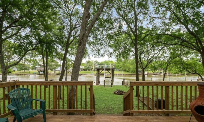 Cedar Lane Casa | Catch N Relax on Caney Creek
