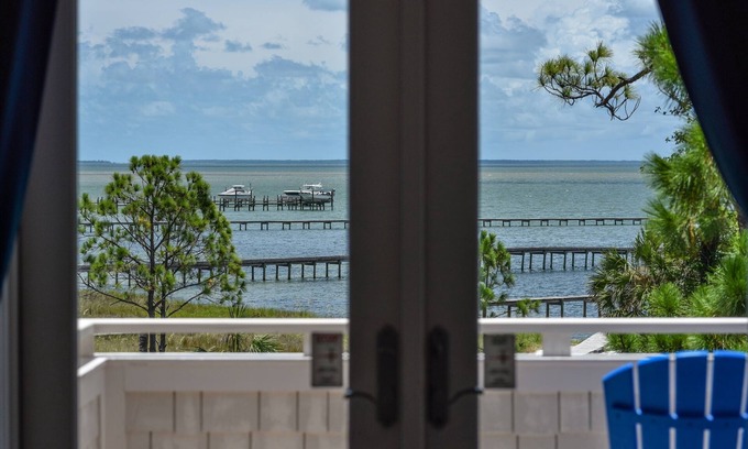 Plantation Casa | Catch of the Bay